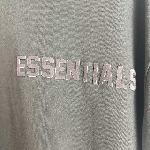 Fear Of God Essentials Men's Off Black Oversized Short Sleeve T-Shirt XL - Picture 4 of 14